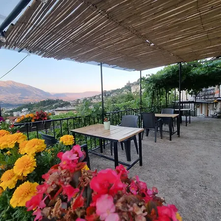 Tony's Terrace 3* Gjirokastër