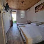 Tony's Terrace Bed & Breakfast