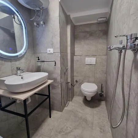 Tony's Terrace Bed & Breakfast