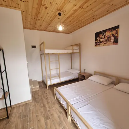 Tony's Terrace Bed & Breakfast Gjirokastër