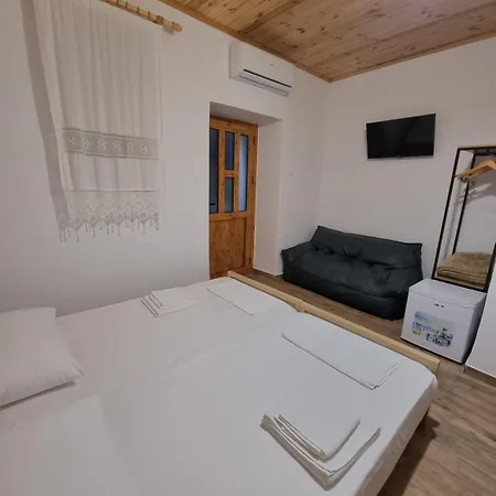 Nocleg ze śniadaniem Tony's Terrace 3*