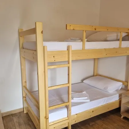 Tony's Terrace Bed & Breakfast 3*