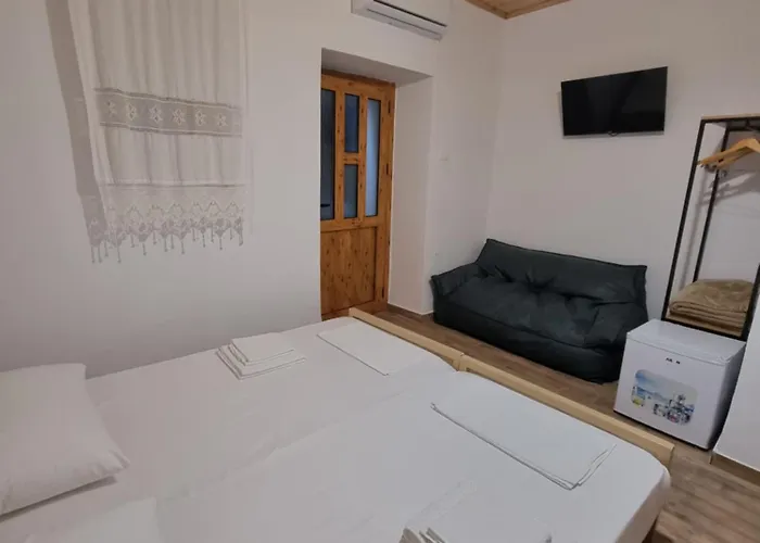 Oda ve Kahvaltı Tony's Terrace 3*